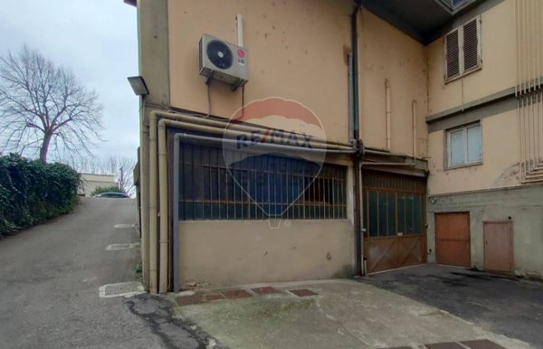 locale di sgombero in vendita a San Giovanni Valdarno