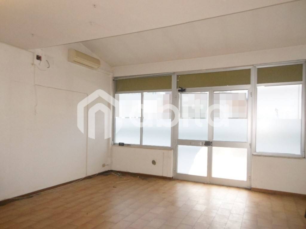 negozio in vendita a San Giovanni Valdarno