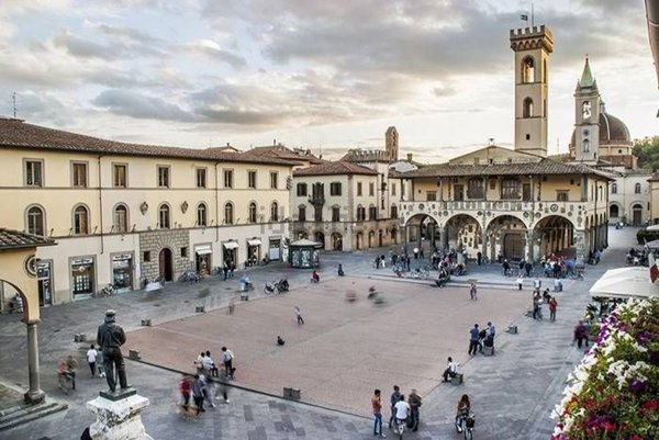 negozio in vendita a San Giovanni Valdarno