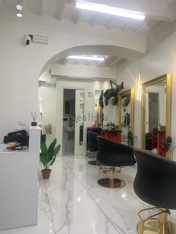 negozio in vendita a San Giovanni Valdarno