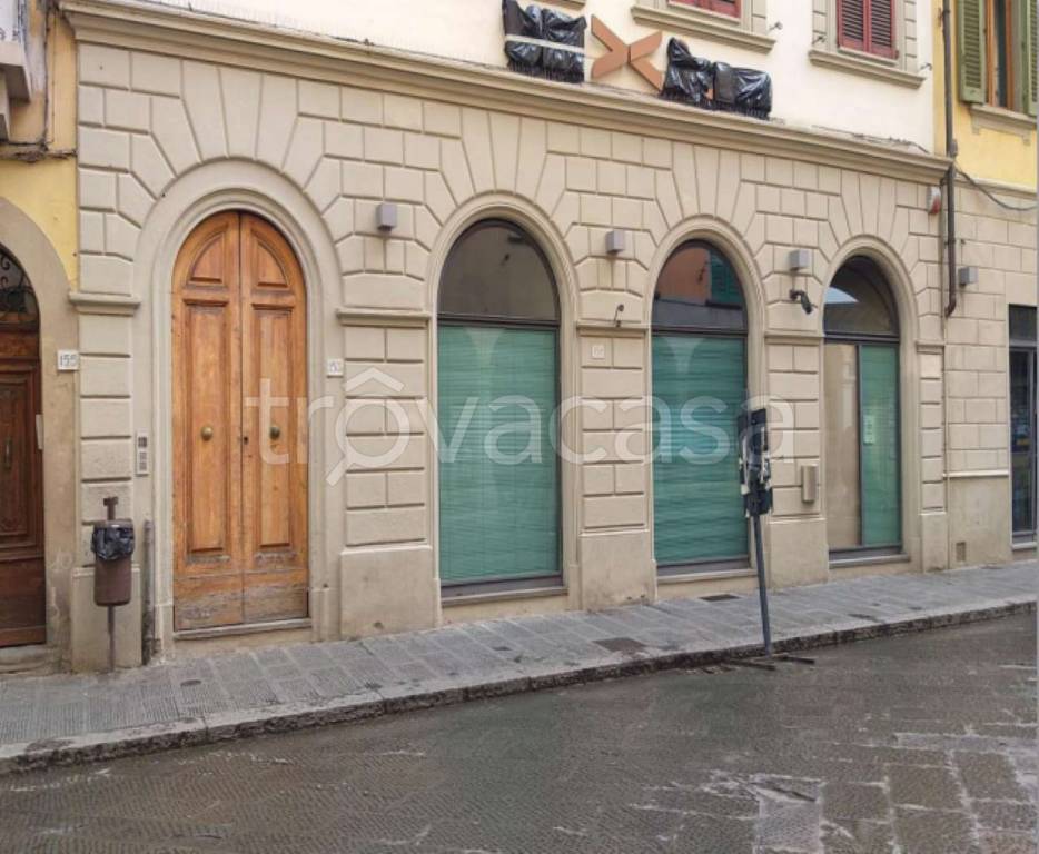 negozio in vendita a San Giovanni Valdarno
