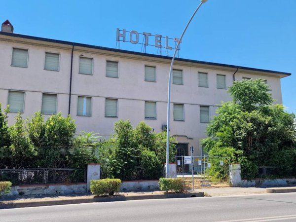 negozio in vendita a San Giovanni Valdarno