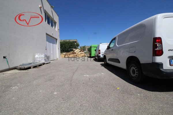 capannone in vendita a San Giovanni Valdarno in zona Badiola-Renacci