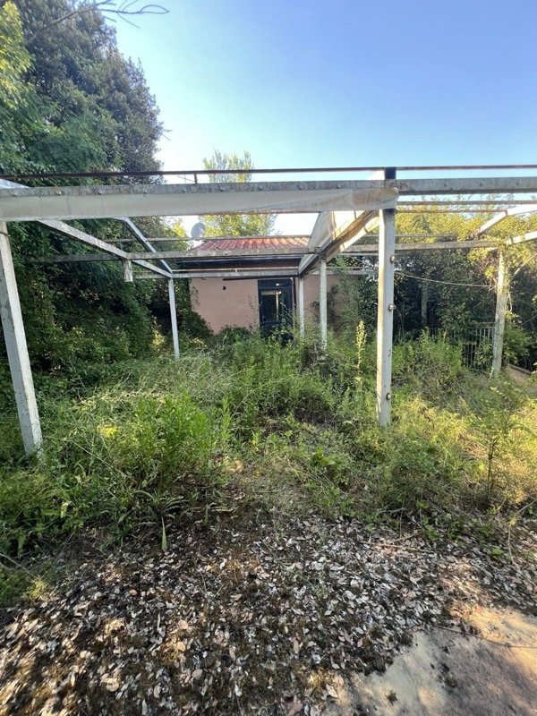 locale di sgombero in vendita a San Giovanni Valdarno