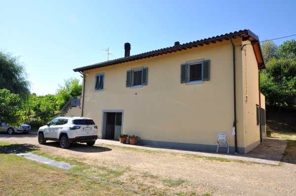 casa indipendente in vendita a San Giovanni Valdarno in zona Montecarlo