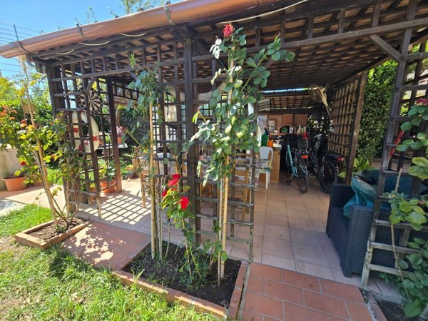 casa indipendente in vendita a San Giovanni Valdarno in zona Pruneto