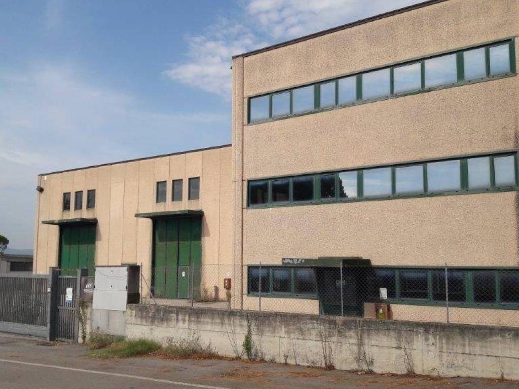 locale commerciale in vendita a Sansepolcro