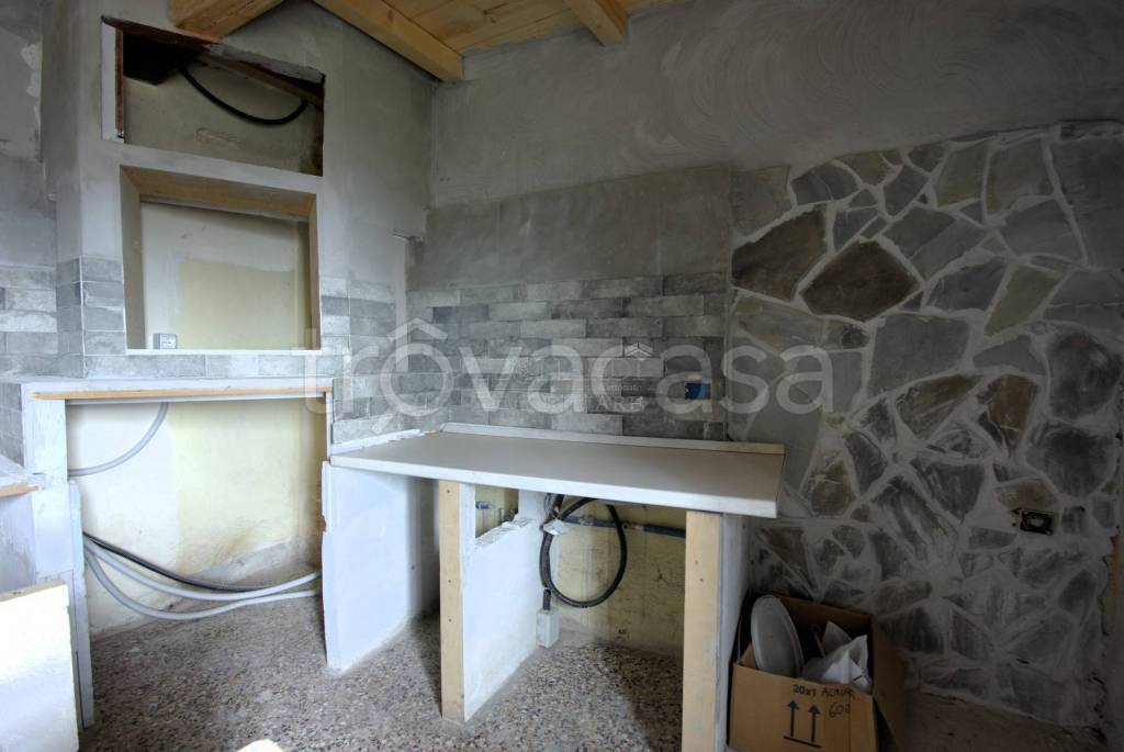 appartamento in vendita a Sansepolcro in zona Montagna