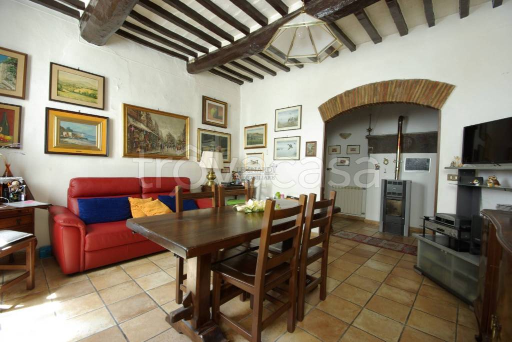 casa indipendente in vendita a Sansepolcro