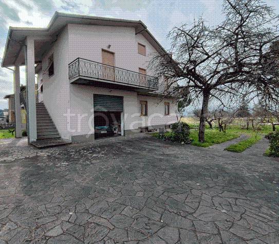 casa indipendente in vendita a Sansepolcro