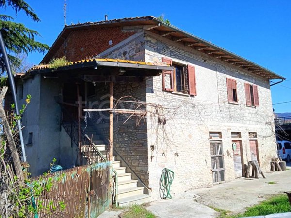 casa indipendente in vendita a Sansepolcro