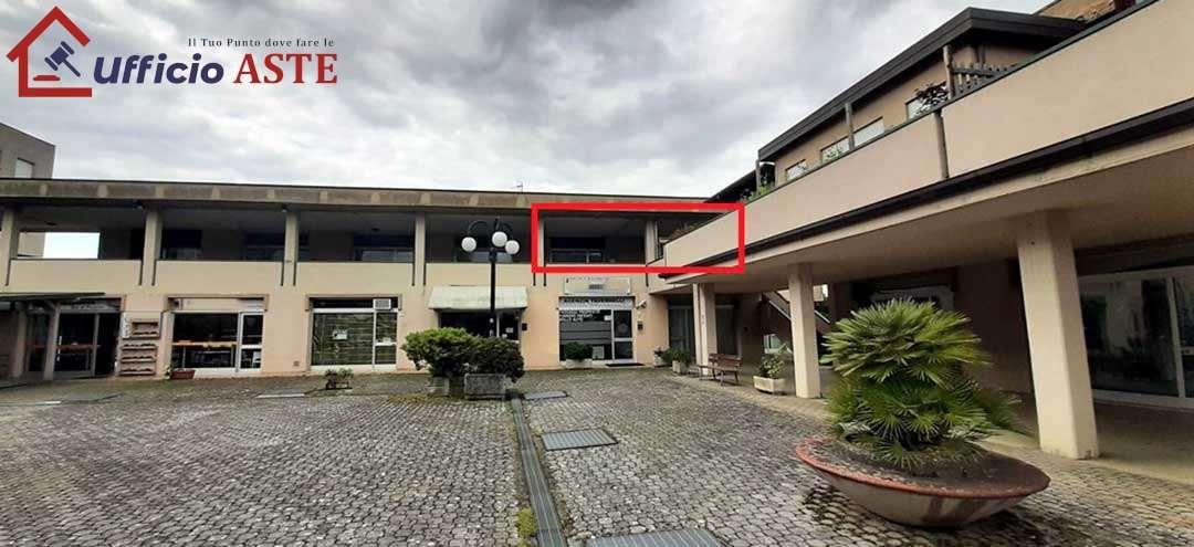 locale commerciale in vendita a Sansepolcro