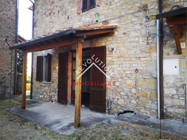 casa indipendente in vendita a Sansepolcro