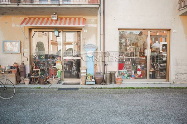 negozio in vendita a Sansepolcro