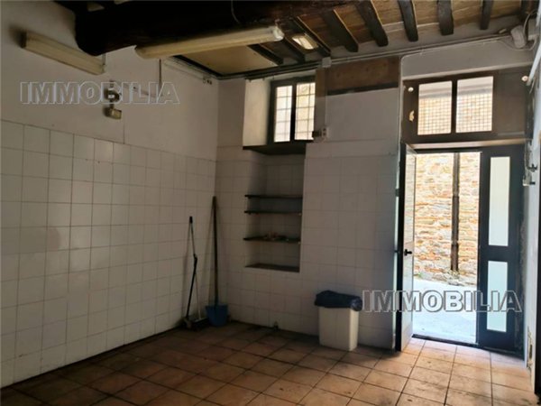 negozio in vendita a Sansepolcro