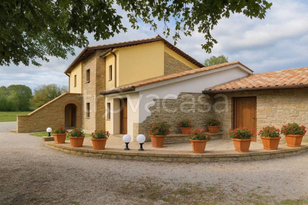 casa indipendente in vendita a Sansepolcro in zona Trebbio