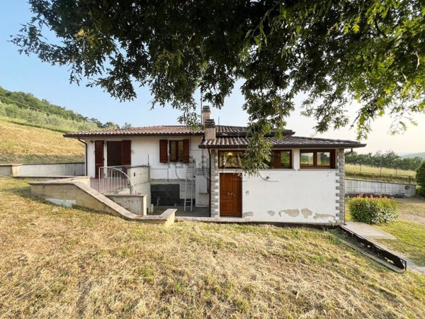 casa indipendente in vendita a Sansepolcro