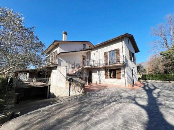 casa indipendente in vendita a Sansepolcro