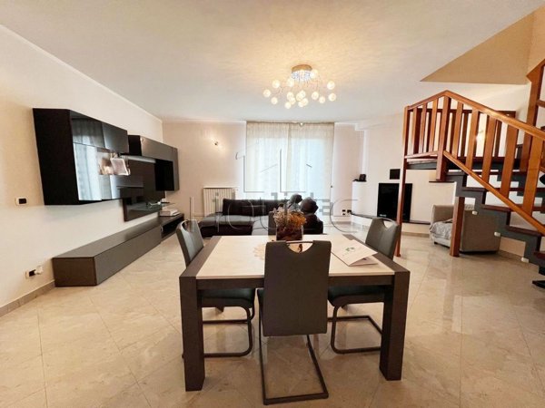 casa indipendente in vendita a Sansepolcro