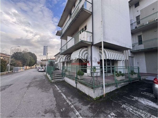 negozio in vendita a Sansepolcro