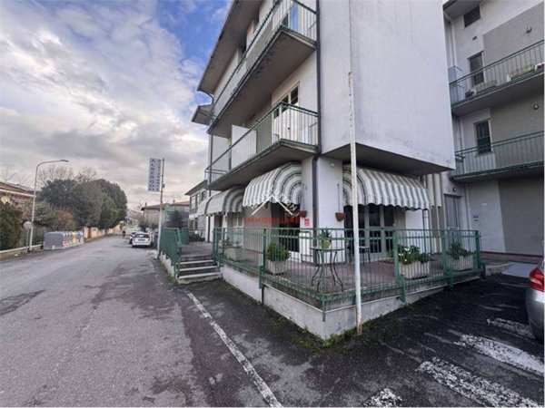 intera palazzina in vendita a Sansepolcro