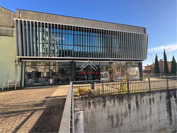 negozio in vendita a Sansepolcro