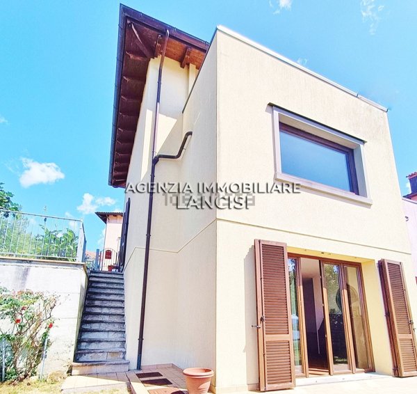 casa indipendente in vendita a Sansepolcro