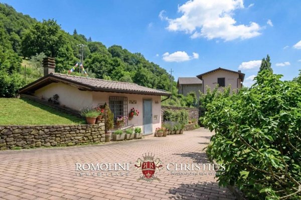 casa indipendente in vendita a Sansepolcro in zona Montagna