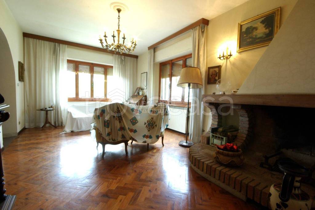 casa indipendente in vendita a Sansepolcro
