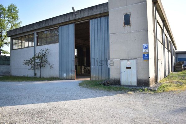 capannone in vendita a Sansepolcro