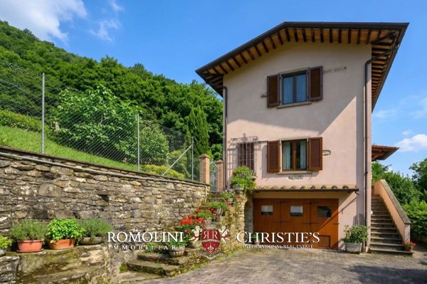 casa indipendente in vendita a Sansepolcro in zona Montagna