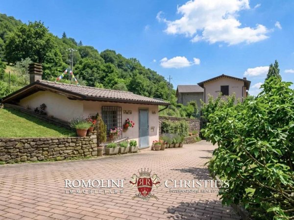 casa indipendente in vendita a Sansepolcro in zona Montagna