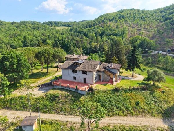 casa indipendente in vendita a Sansepolcro in zona Gragnano