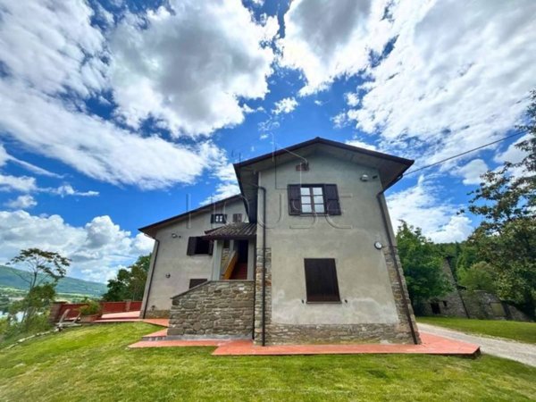 casa indipendente in vendita a Sansepolcro
