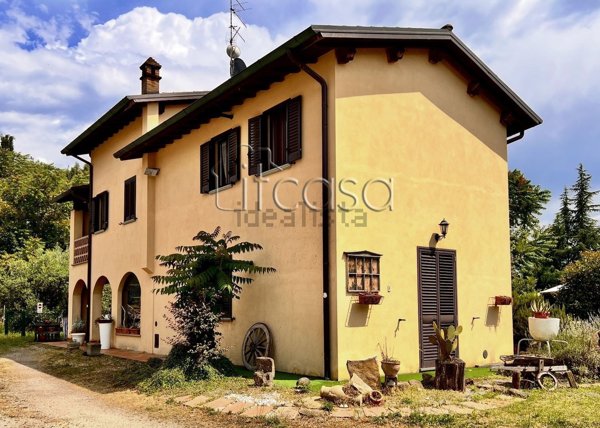 casa indipendente in vendita a Sansepolcro in zona Melello