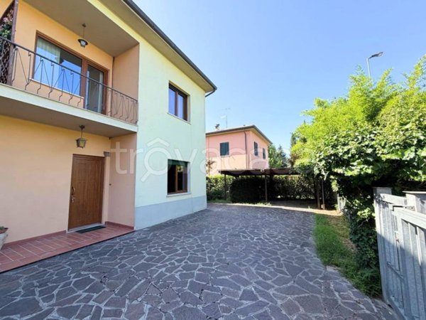 casa indipendente in vendita a Sansepolcro in zona Santa Fiora