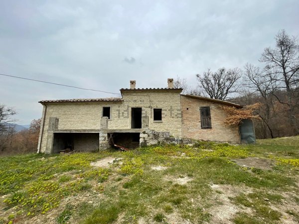 casa indipendente in vendita a Sestino in zona Casale