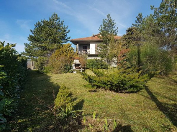 casa indipendente in vendita a Sestino