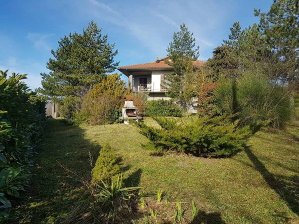 casa indipendente in vendita a Sestino in zona Colcellalto