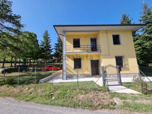 casa indipendente in vendita a Sestino in zona Ponte Presale
