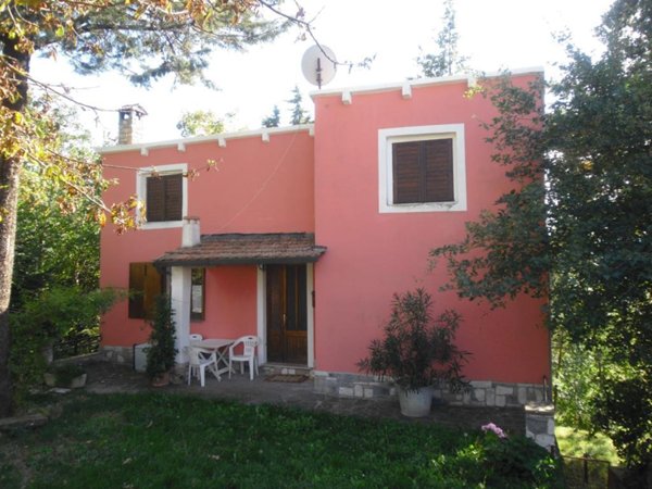 casa indipendente in vendita a Sestino