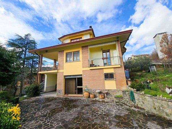 casa indipendente in vendita a Sestino