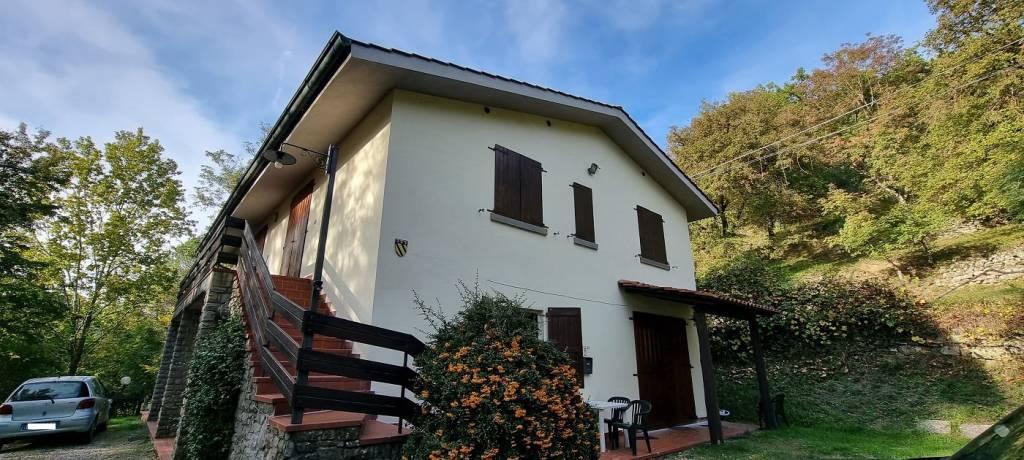 villa in vendita a Subbiano in zona Calbenzano