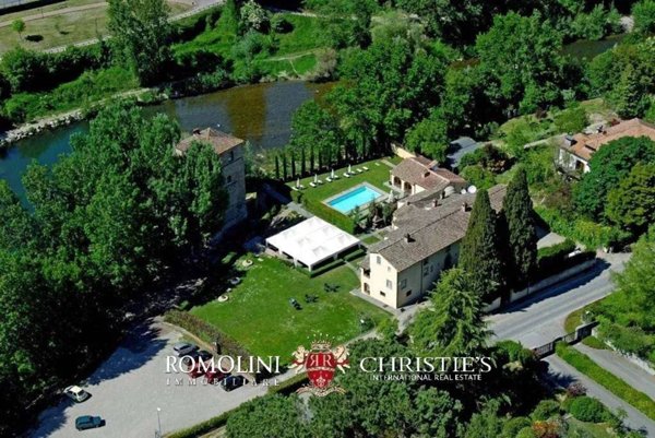 villa in vendita a Subbiano