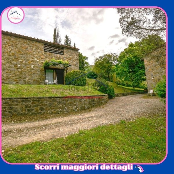 esavano in vendita a Subbiano in zona Poggio d’Acona