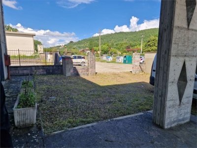 negozio in vendita a Subbiano