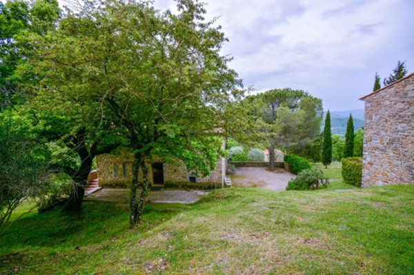 casa indipendente in vendita a Subbiano