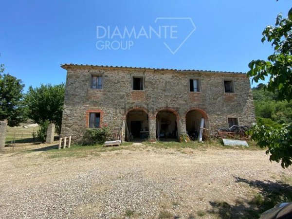 casa indipendente in vendita a Subbiano in zona Poggio d’Acona