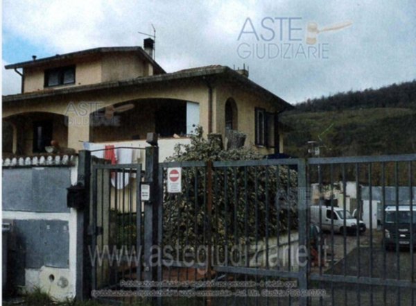 casa indipendente in vendita a Subbiano