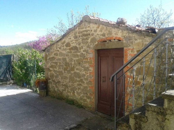 casa indipendente in vendita a Subbiano in zona Chiaveretto